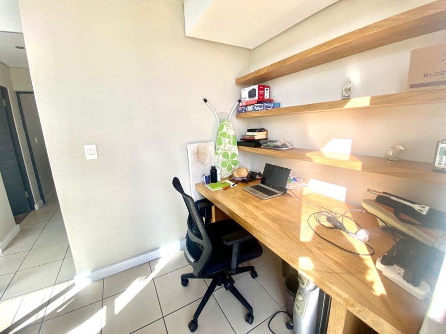 2 Bedroom Property for Sale in Cape Town City Centre Western Cape